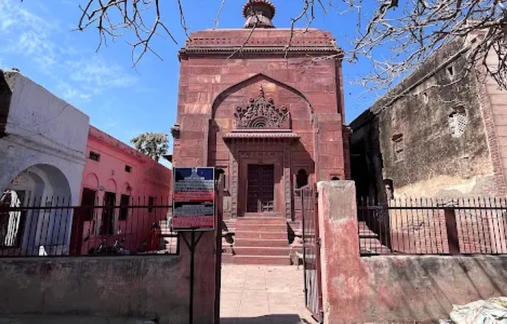 Hotel Baba Place at Shri Jugal Kishore Ji Temple