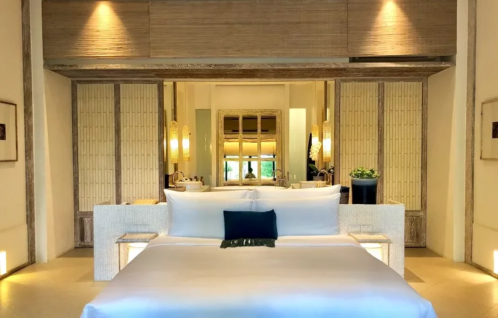 Deluxe Room at Hotel Baba Place Picture